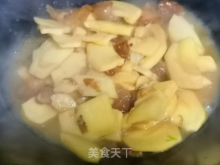 腊肉烧笋的做法步骤：8