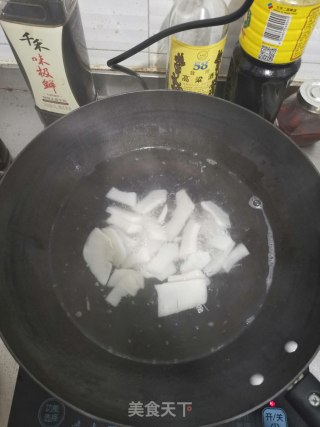 冬笋炒鸡片的做法步骤：2