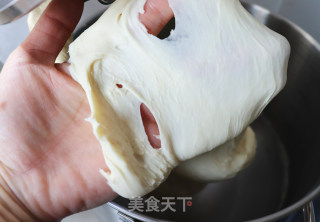 奶香浓郁 | 柔软拉丝的小餐包的做法步骤：7
