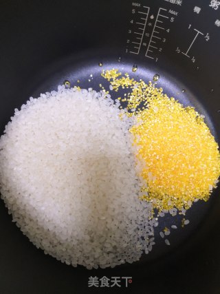玉米饭的做法步骤：1