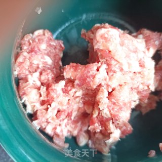 “酸甜开胃菜”菠萝咕咾肉丸的做法步骤：3