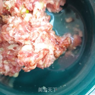“酸甜开胃菜”菠萝咕咾肉丸的做法步骤：8