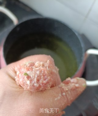“酸甜开胃菜”菠萝咕咾肉丸的做法步骤：13