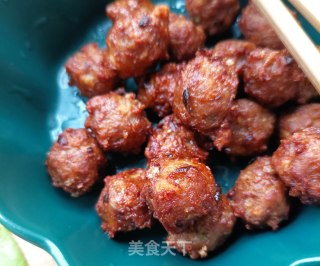 “酸甜开胃菜”菠萝咕咾肉丸的做法步骤：18