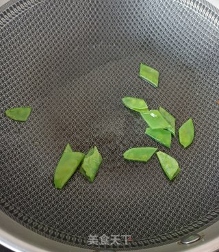 “酸甜开胃菜”菠萝咕咾肉丸的做法步骤：20