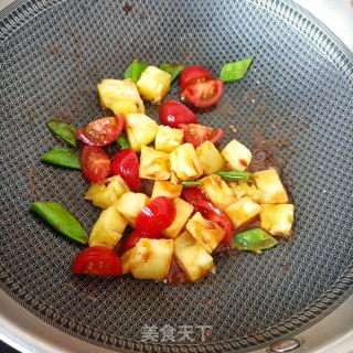 “酸甜开胃菜”菠萝咕咾肉丸的做法步骤：23