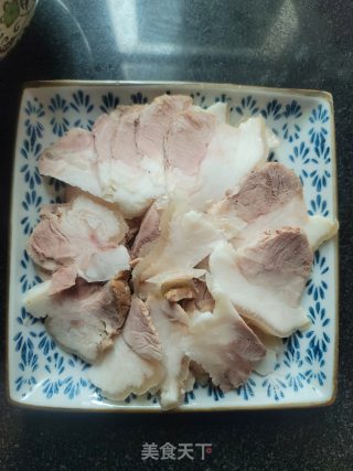 白灼肘子肉拌薄荷叶的做法步骤：4
