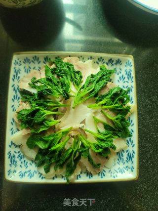 白灼肘子肉拌薄荷叶的做法步骤：6