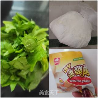 菠菜卷的做法步骤：1