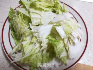 风味别致的臭干烧白菜的做法步骤：1