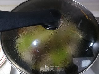 风味别致的臭干烧白菜的做法步骤：6