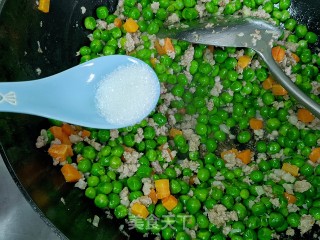 豌豆炒肉末的做法步骤：5