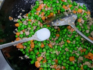 豌豆炒肉末的做法步骤：7