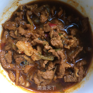 香辣肉丝炒豆腐的做法步骤：3