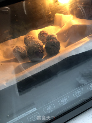 紫薯奶酪芝麻球的做法步骤：6