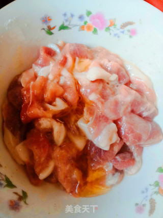 超好吃的川菜⇒水煮肉片（做法超级简单呦）的做法步骤：4