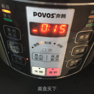 莲藕花生炖排骨的做法步骤：5