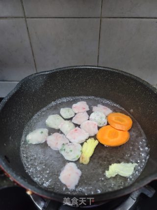 白菜丸子汤的做法步骤：3