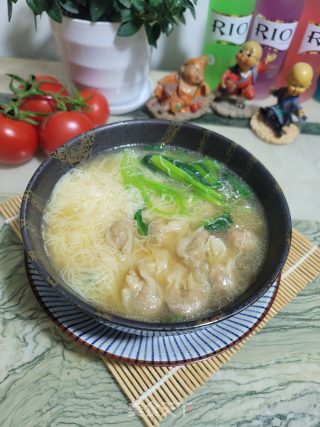 菠菜云吞面线汤的做法步骤：7
