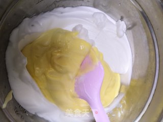 酸奶戚风蛋糕的做法步骤：9