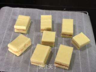 海苔肉松小贝的做法步骤：12
