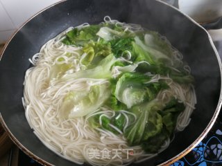 海鲜面的做法步骤：4