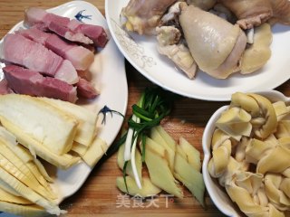 江南名菜～腌笃鲜，汤白汁浓 鲜香味美的做法步骤：3