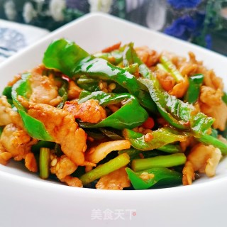 青椒炒肉的做法步骤：10
