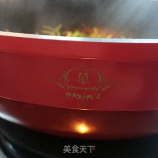剁椒香芹炒腊肉的做法步骤：10