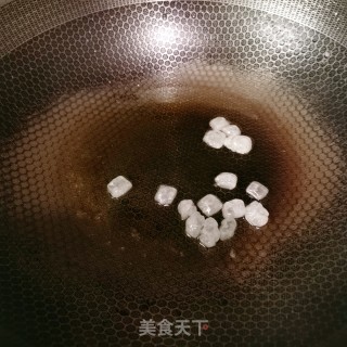 油豆腐烧猪蹄的做法步骤：4