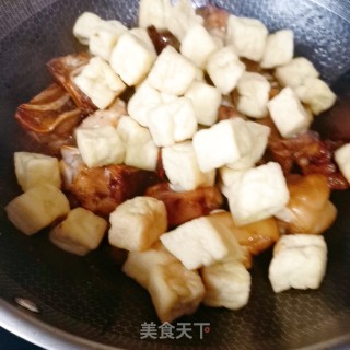 油豆腐烧猪蹄的做法步骤：9