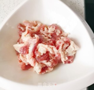 胡萝卜炒肉的做法步骤：2