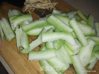 鸭肉焖节瓜的做法步骤：2