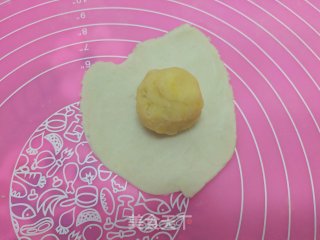 酥皮绿豆饼的做法步骤：5