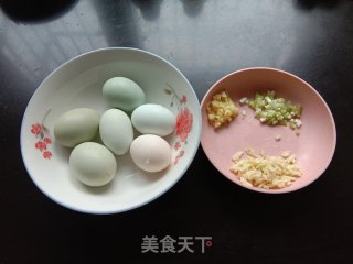 糖醋荷包蛋的做法步骤：1