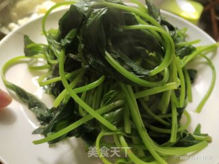 清炒番薯叶的做法步骤：3