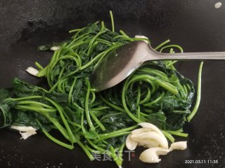 清炒番薯叶的做法步骤：5
