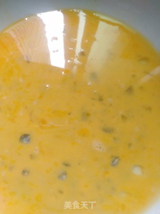 小炒酱鸡蛋的做法步骤：1