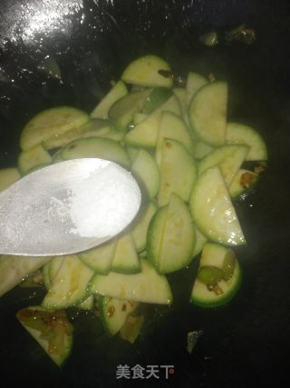 醋溜菜瓜的做法步骤：6