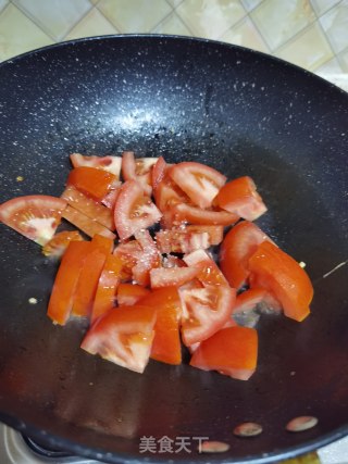 西红柿豆腐蘑菇汤的做法步骤：12