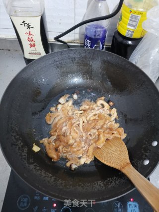 芹菜炒鸡丝的做法步骤：3