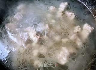 西红柿牛肉粉丝汤#酸甜开胃菜#的做法步骤：5
