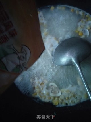 白蘑菇玉米粥的做法步骤：6