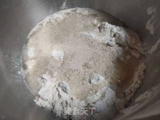 奶露面包的做法步骤：1