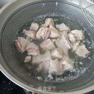冬笋烧羊肉的做法步骤：8