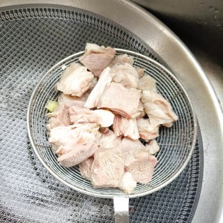 冬笋烧羊肉的做法步骤：10