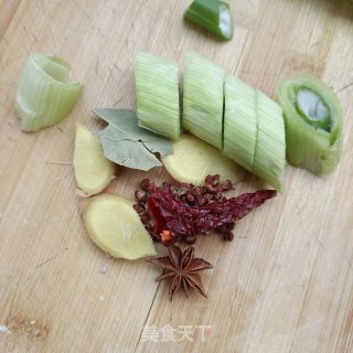 冬笋烧羊肉的做法步骤：17