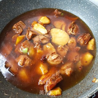 冬笋烧羊肉的做法步骤：21