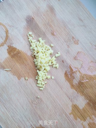虾干韭菜水饺的做法步骤：4