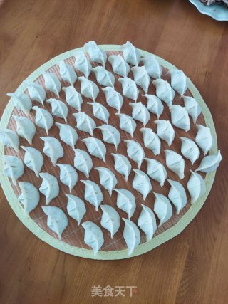虾干韭菜水饺的做法步骤：11